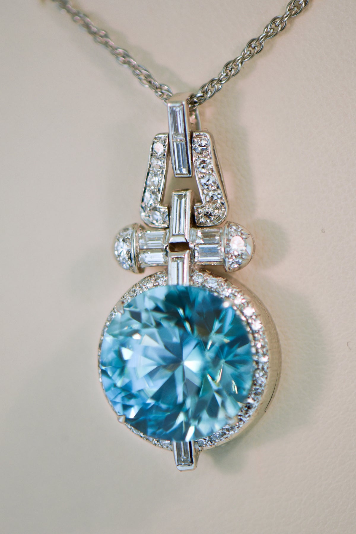 Fabulous Platinum 15ct Blue Zircon & Diamond Pendant