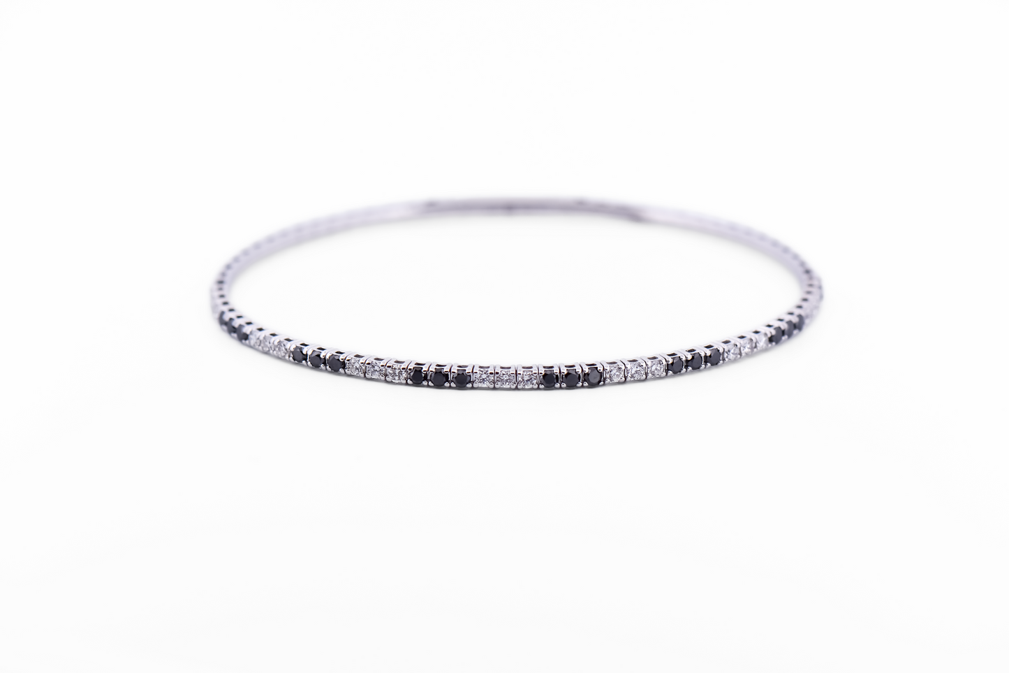 1ctw Black & White Diamond Flexible Bangle Bracelet in White Gold