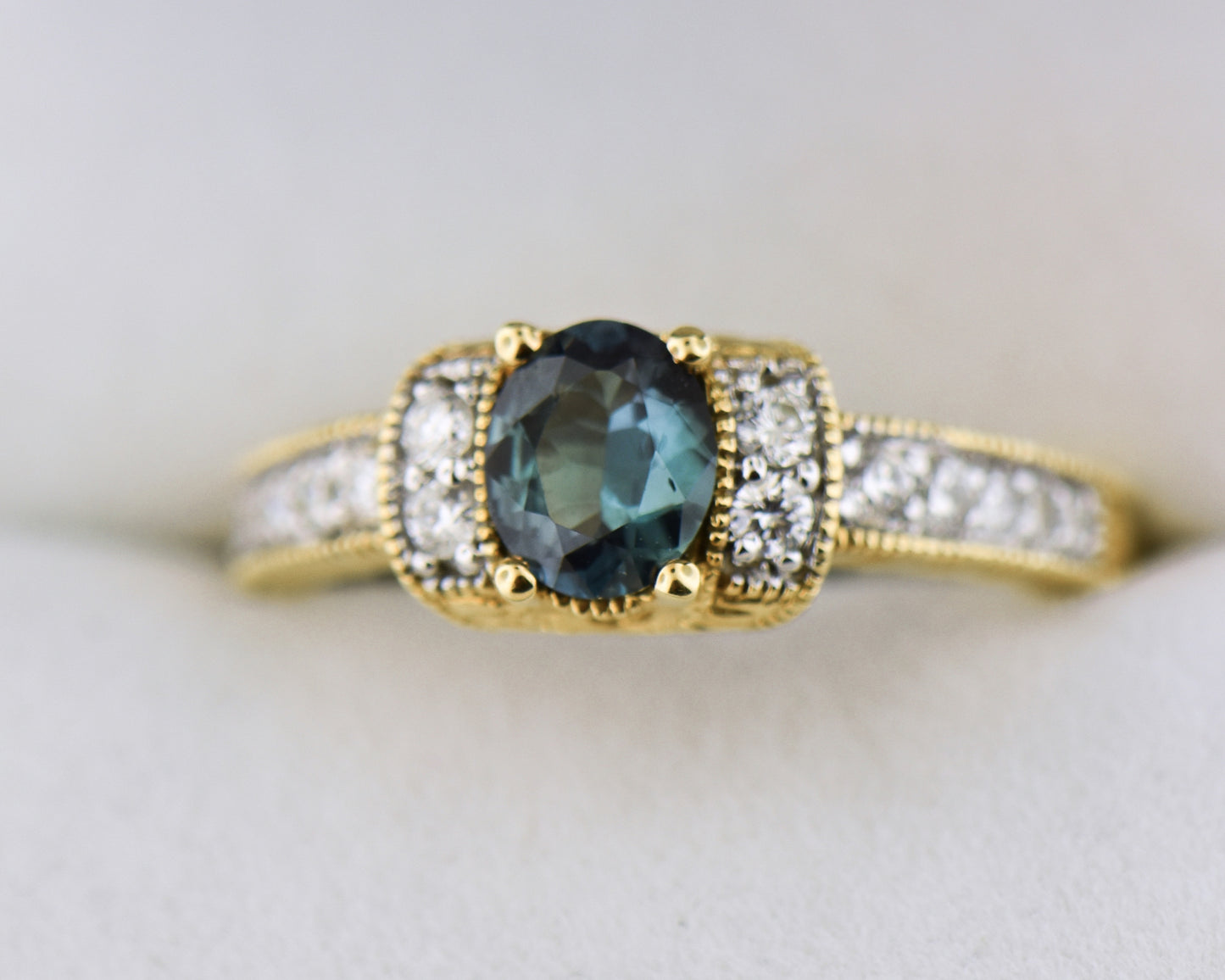 Natural Alexandrite & Diamond Engagement Ring 18k Gold