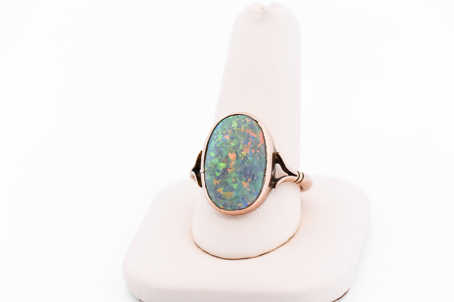 Amazing 9k Rose Gold Ring with Solitaire Puzzle-Pattern Black Opal