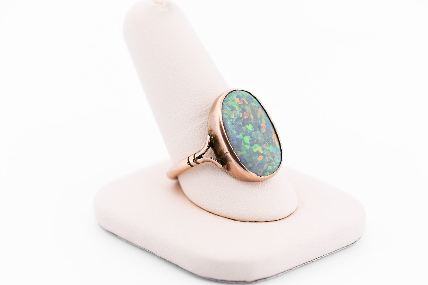 Amazing 9k Rose Gold Ring with Solitaire Puzzle-Pattern Black Opal