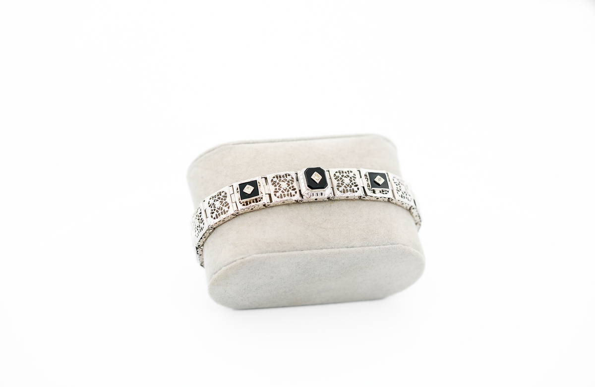 Amazing Art Deco White Gold Filigree Link Bracelet with Onyx & Diamonds