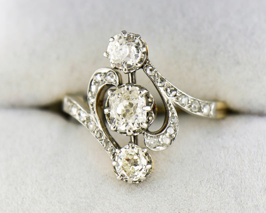 Amazing Art Nouveau Swirling Diamond 3-Stone Ring