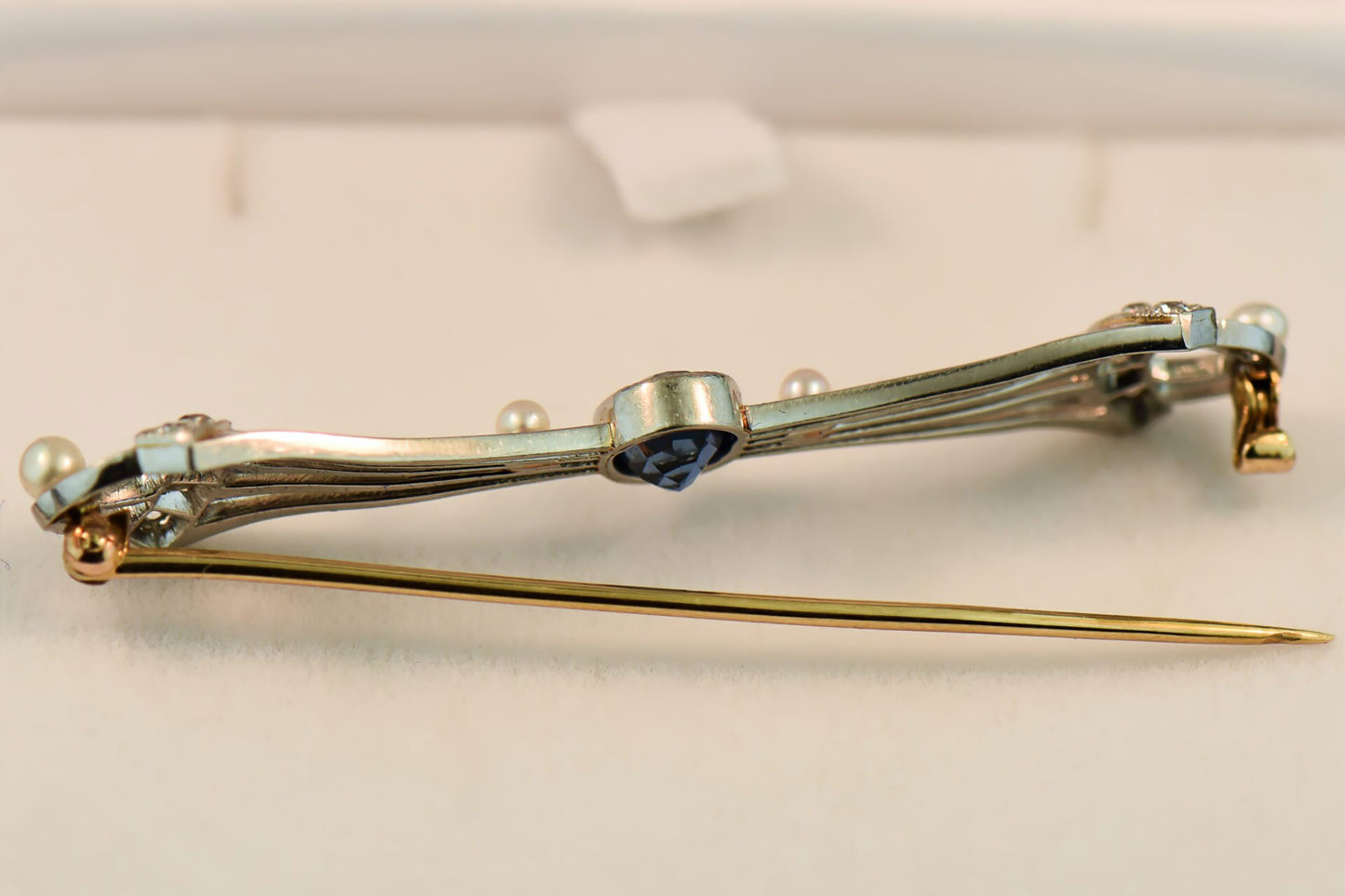 Antique Bow Brooch With Sapphire Diamonds & Pearls