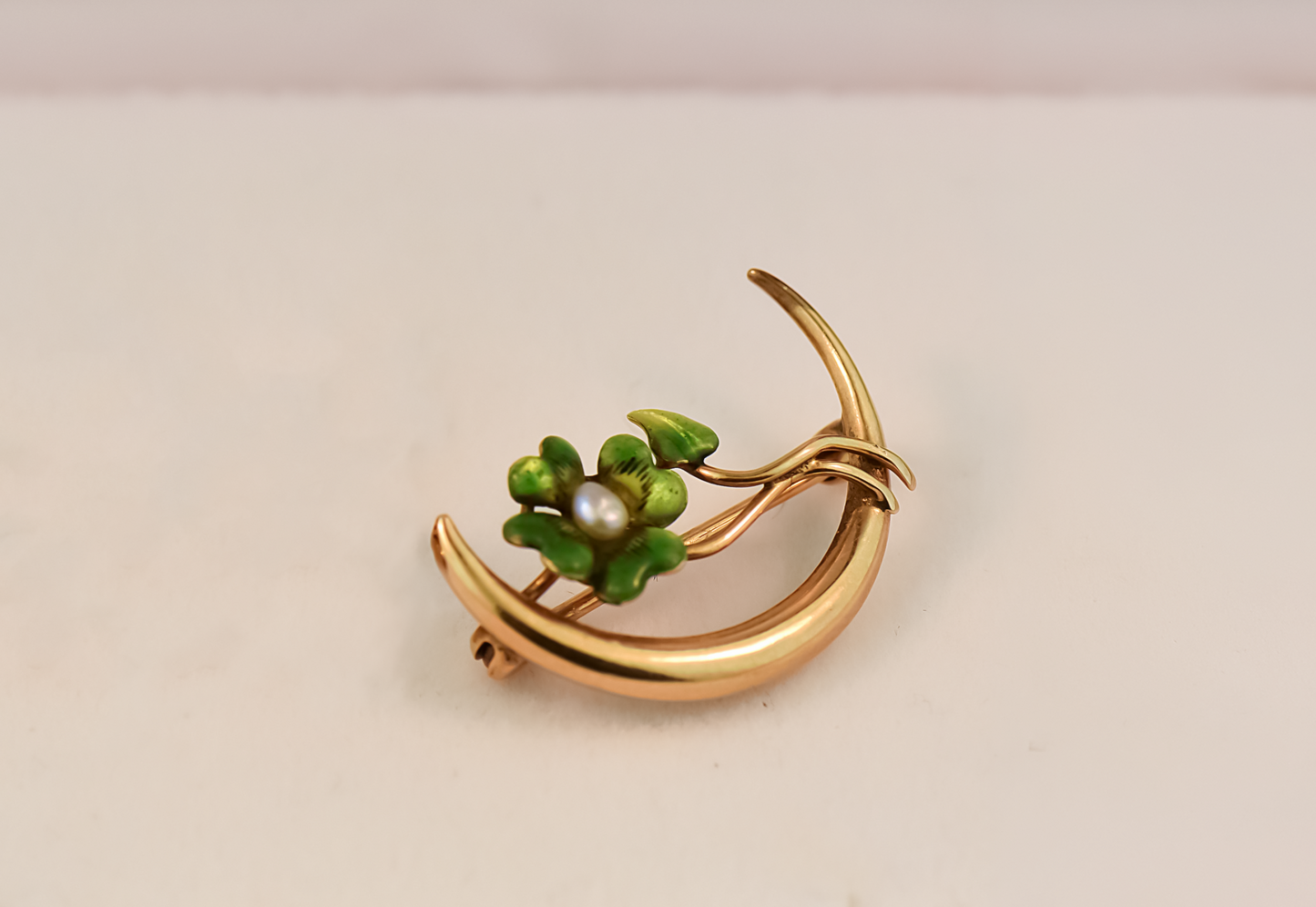 Antique Pearl and Enamel Clover Pin in Yellow Gold
