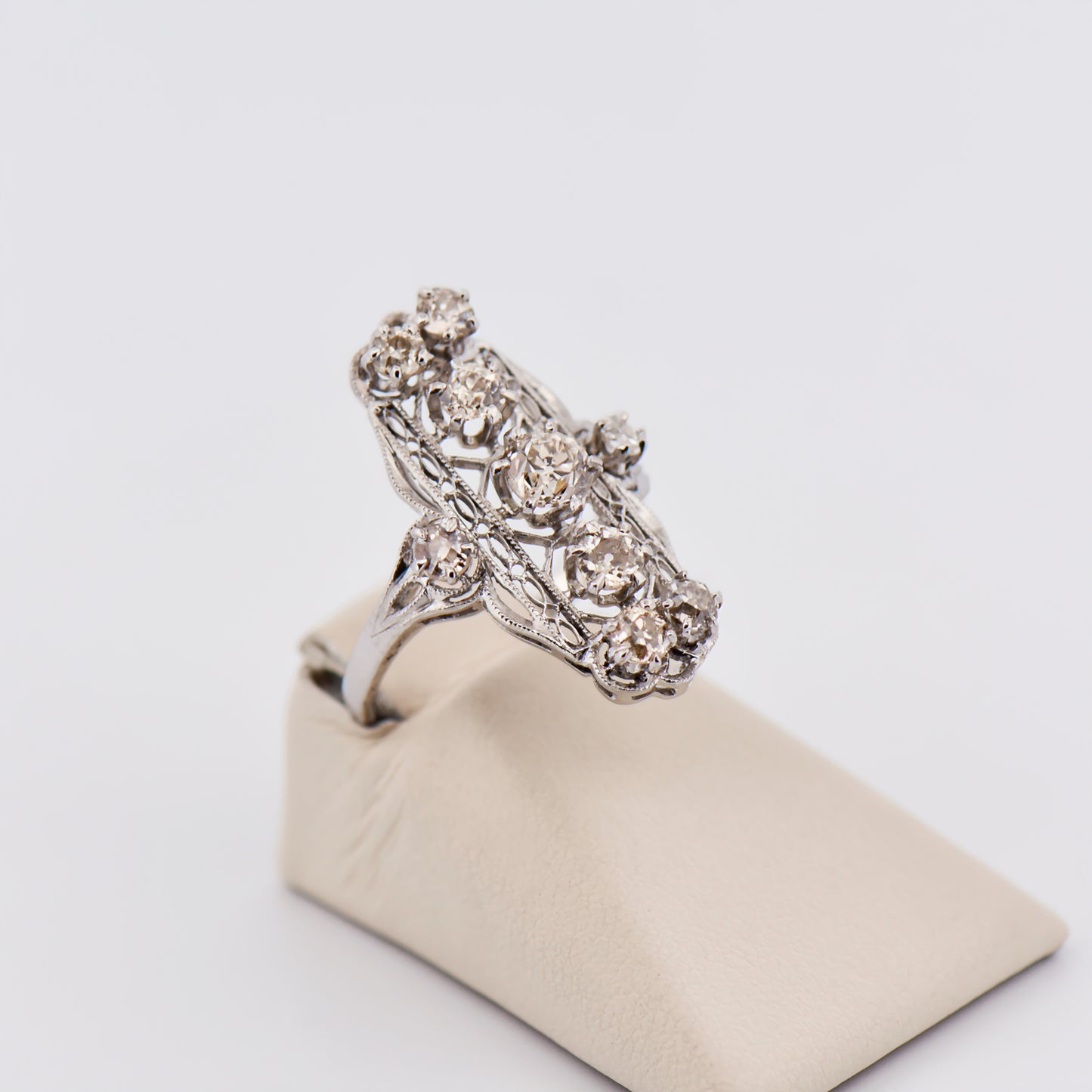 Antique Platinum Diamond Filigree Ring