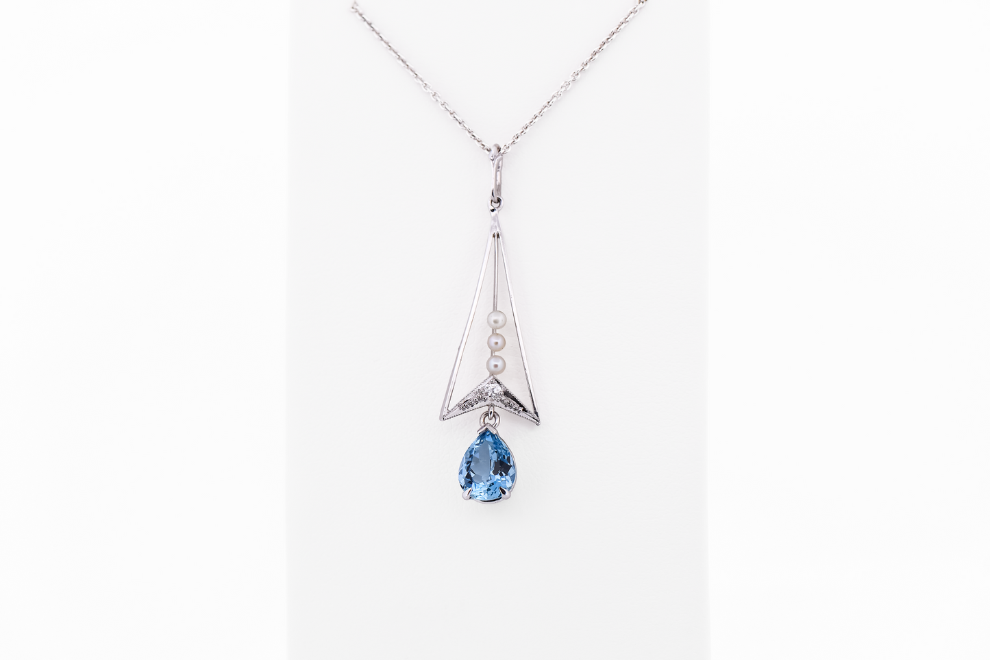 Antique Platinum Lavalier Pendant Top Quality Aquamarine, Diamond & Pearls