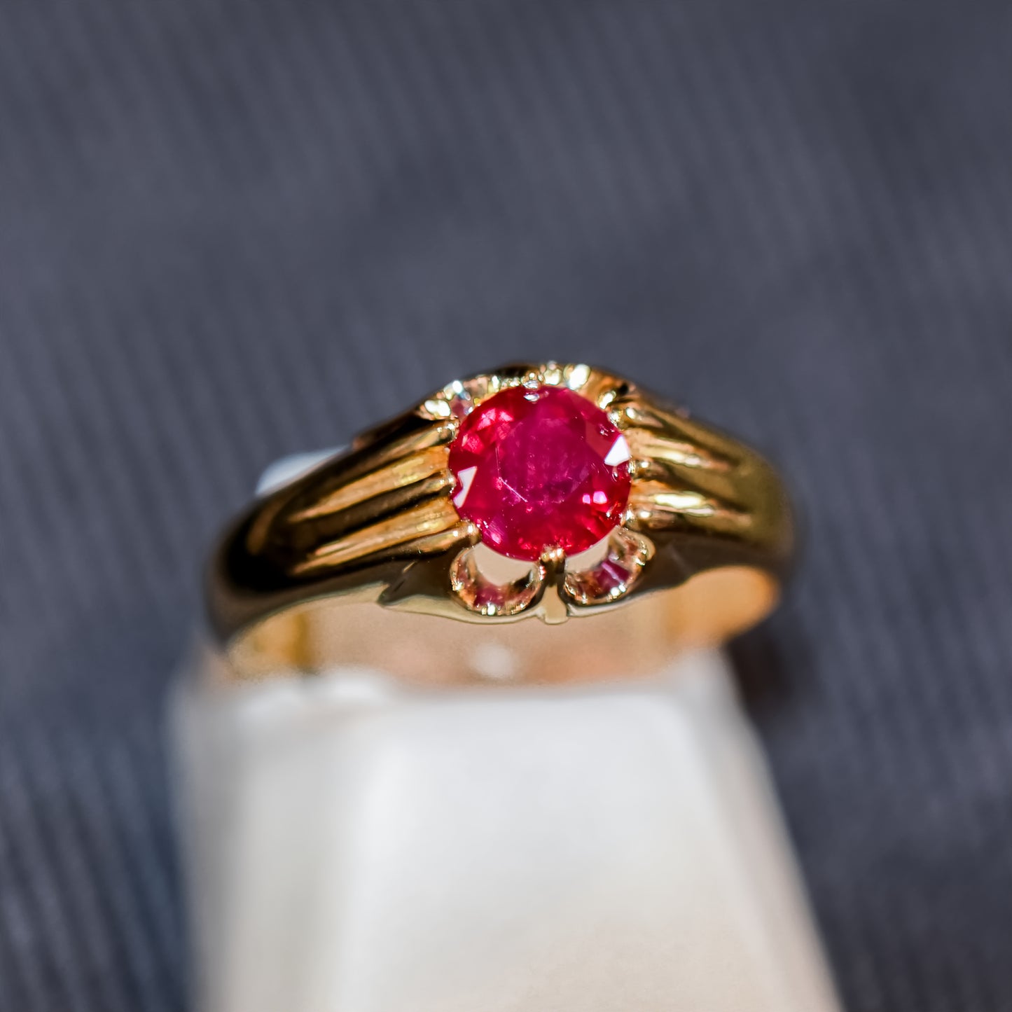 Antique Ruby Belcher in 18k Yellow Gold