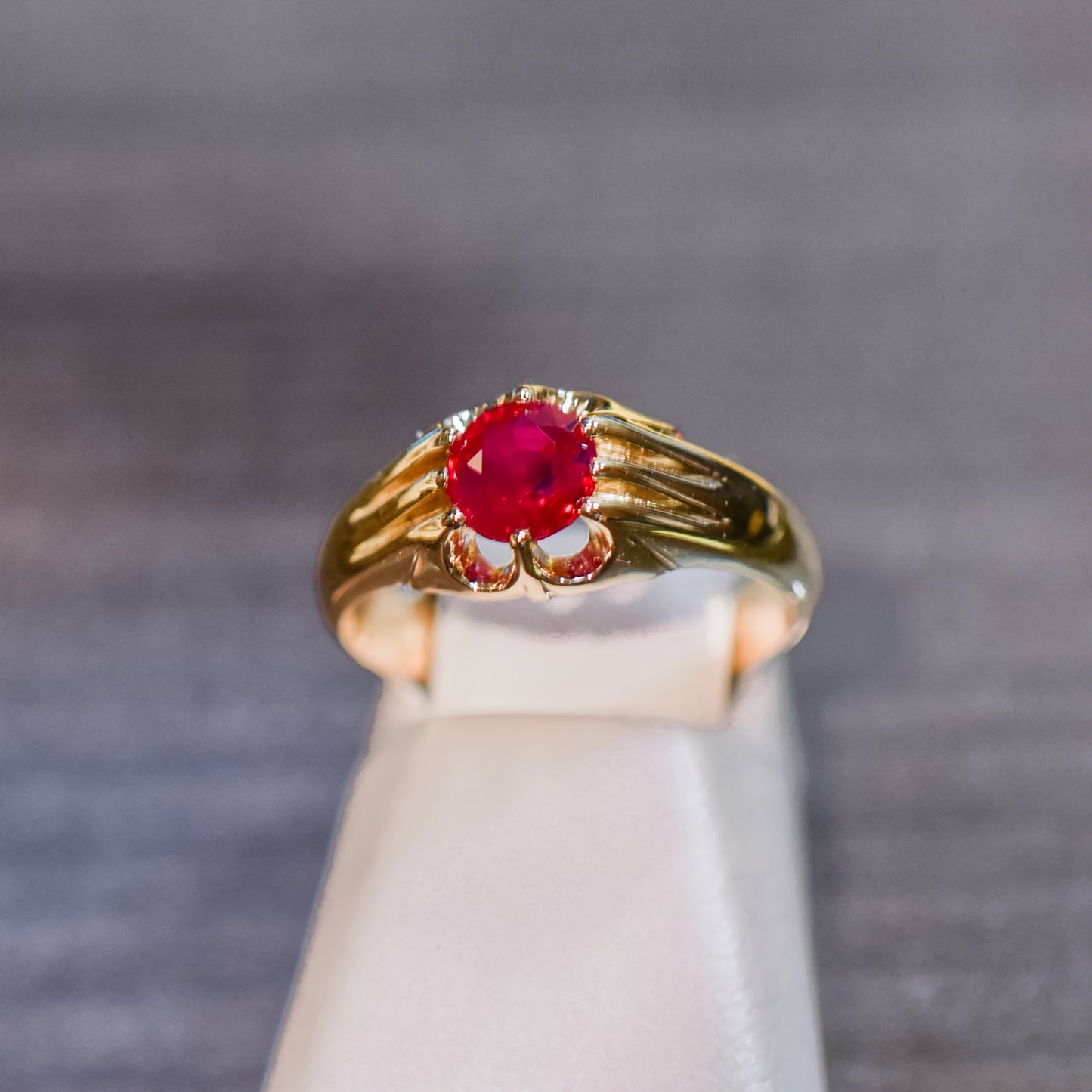 Antique Ruby Belcher in 18k Yellow Gold