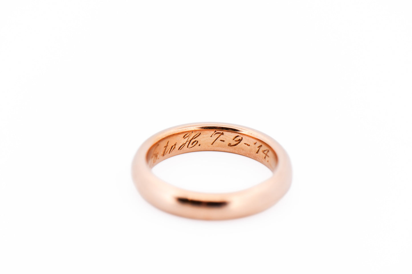 Antique Yellow Gold Wedding Band in Thick 18k - Circa 1914