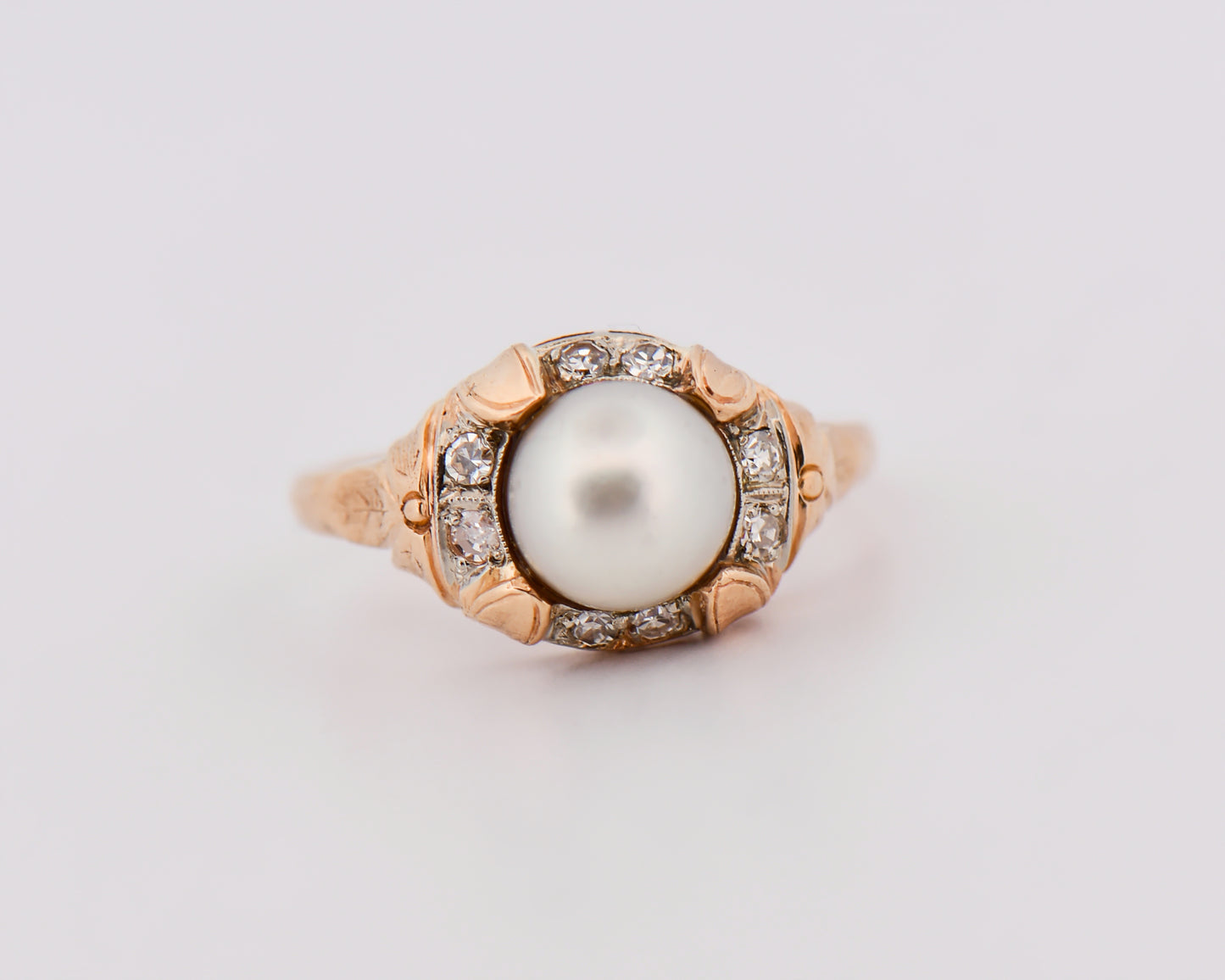 Art Deco Akoya Pearl Ring in Yellow Gold