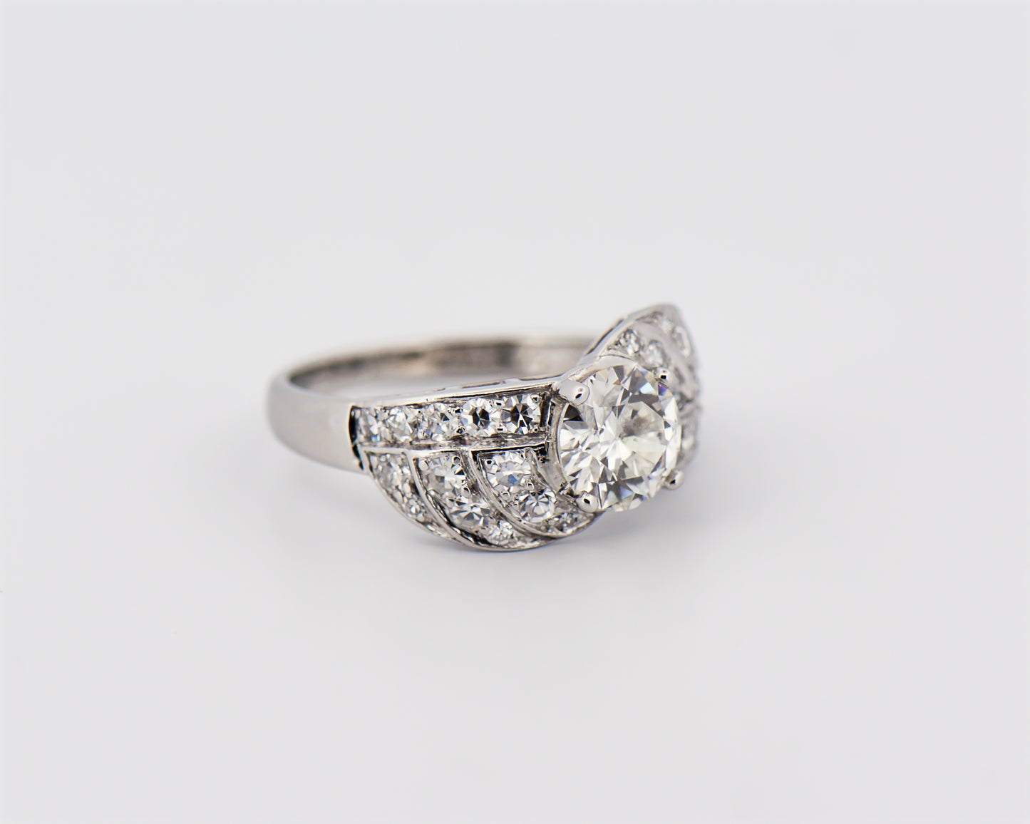 Art Deco Diamond Engagement Ring in Platinum