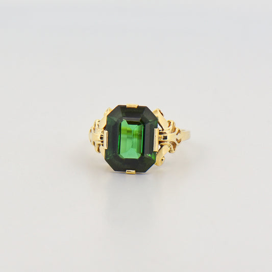 Art Deco Green Tourmaline Ring in 14k Yellow Gold
