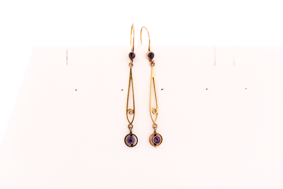 Art Nouveau Amethyst Dangle Earrings in 9k Yellow Gold