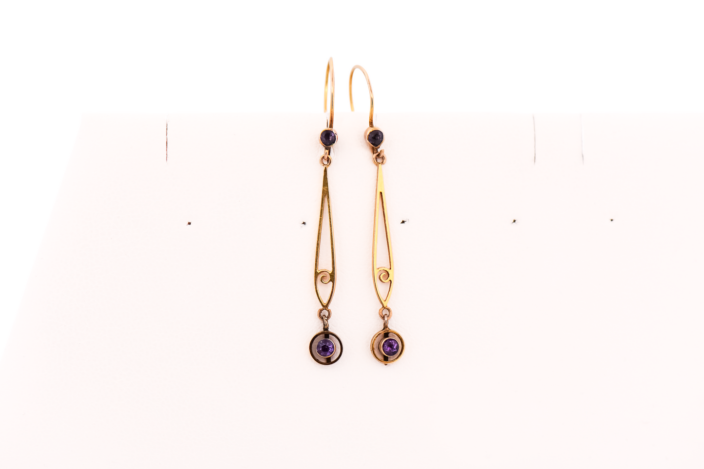 Art Nouveau Amethyst Dangle Earrings in 9k Yellow Gold
