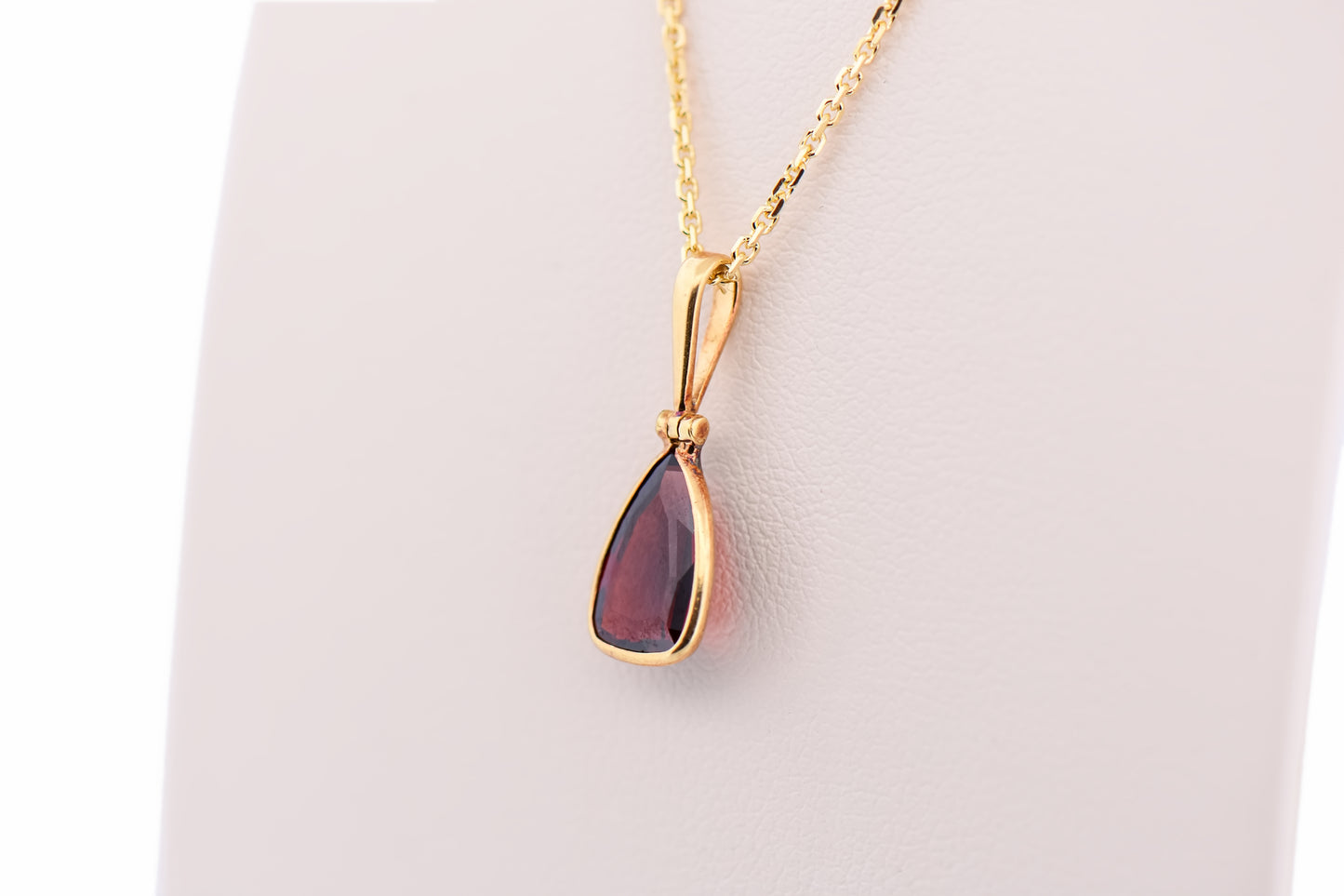 Bezel-Set Red Garnet Pendant in 18k Yellow Gold