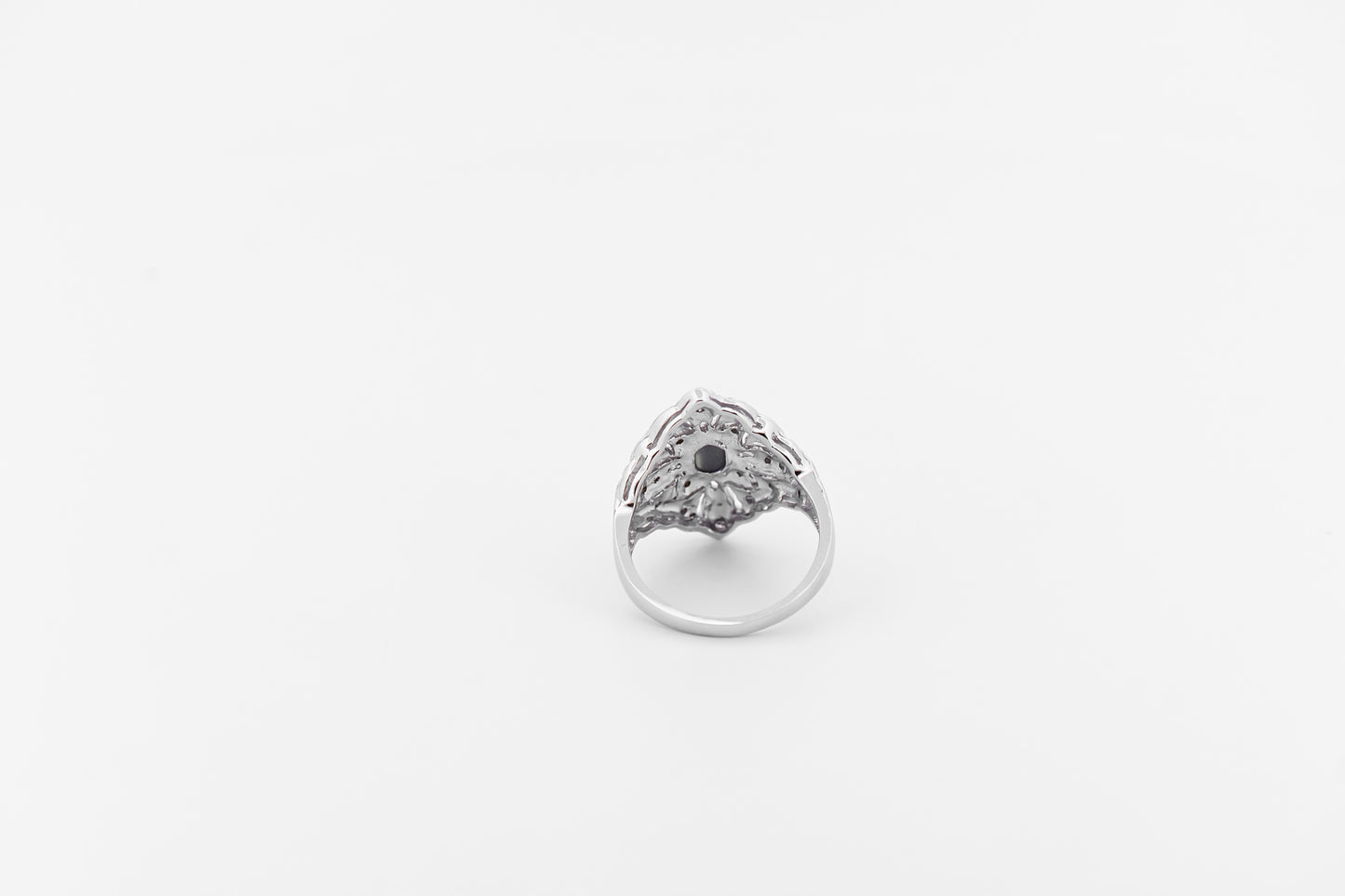 Cat's Eye Alexandrite Ring with White Gold & Diamond Filigree