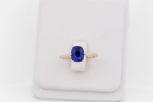 Classic Cushion Cut Blue Sapphire Solitaire Engagement Ring in Yellow Gold