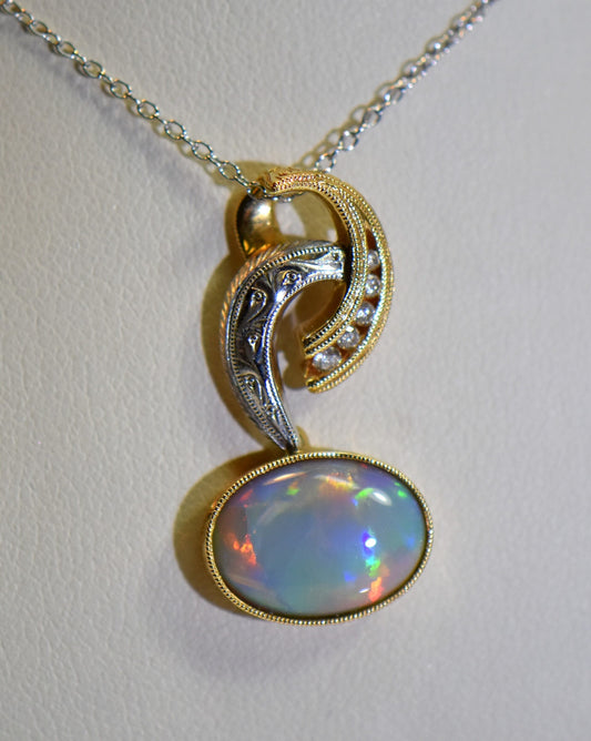 Two-Tone Gold Pendant with Top Quality Opal
