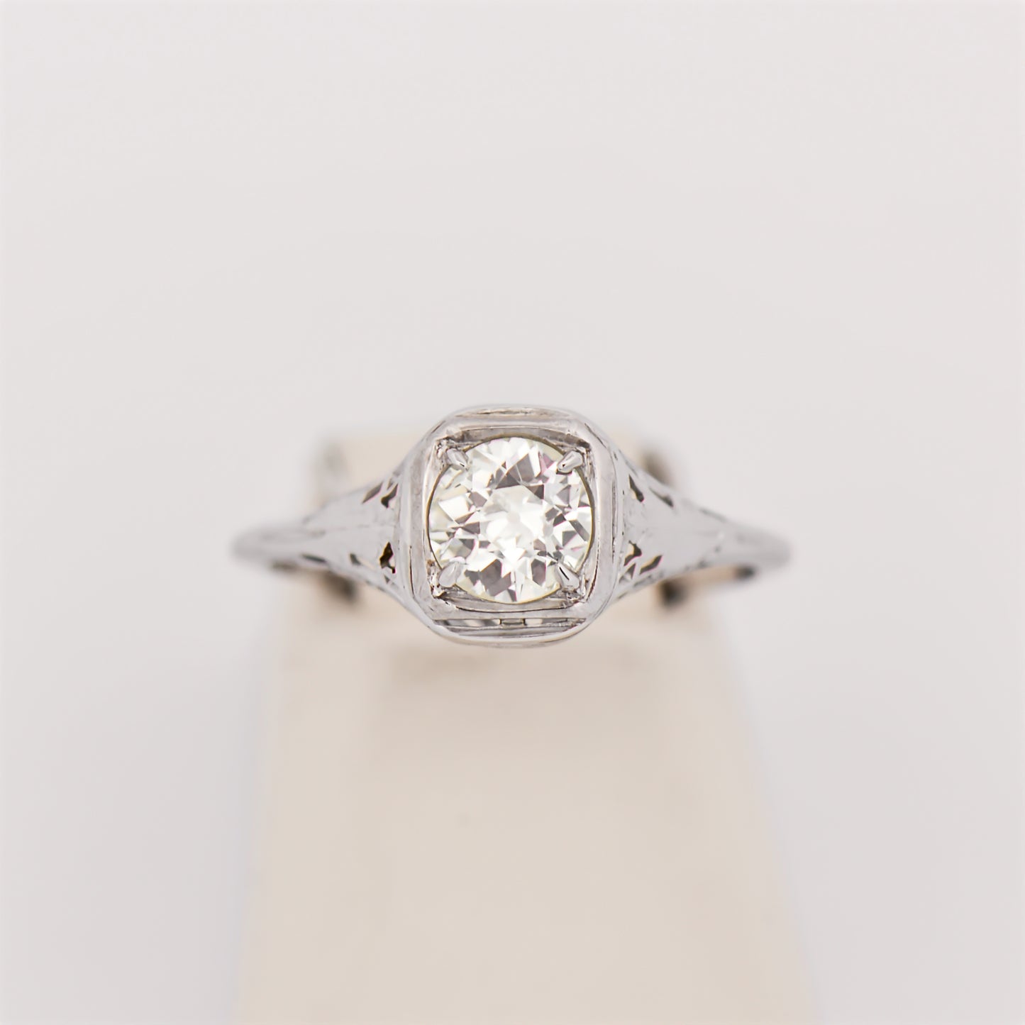 Art Deco Diamond Solitaire Ring in White Gold