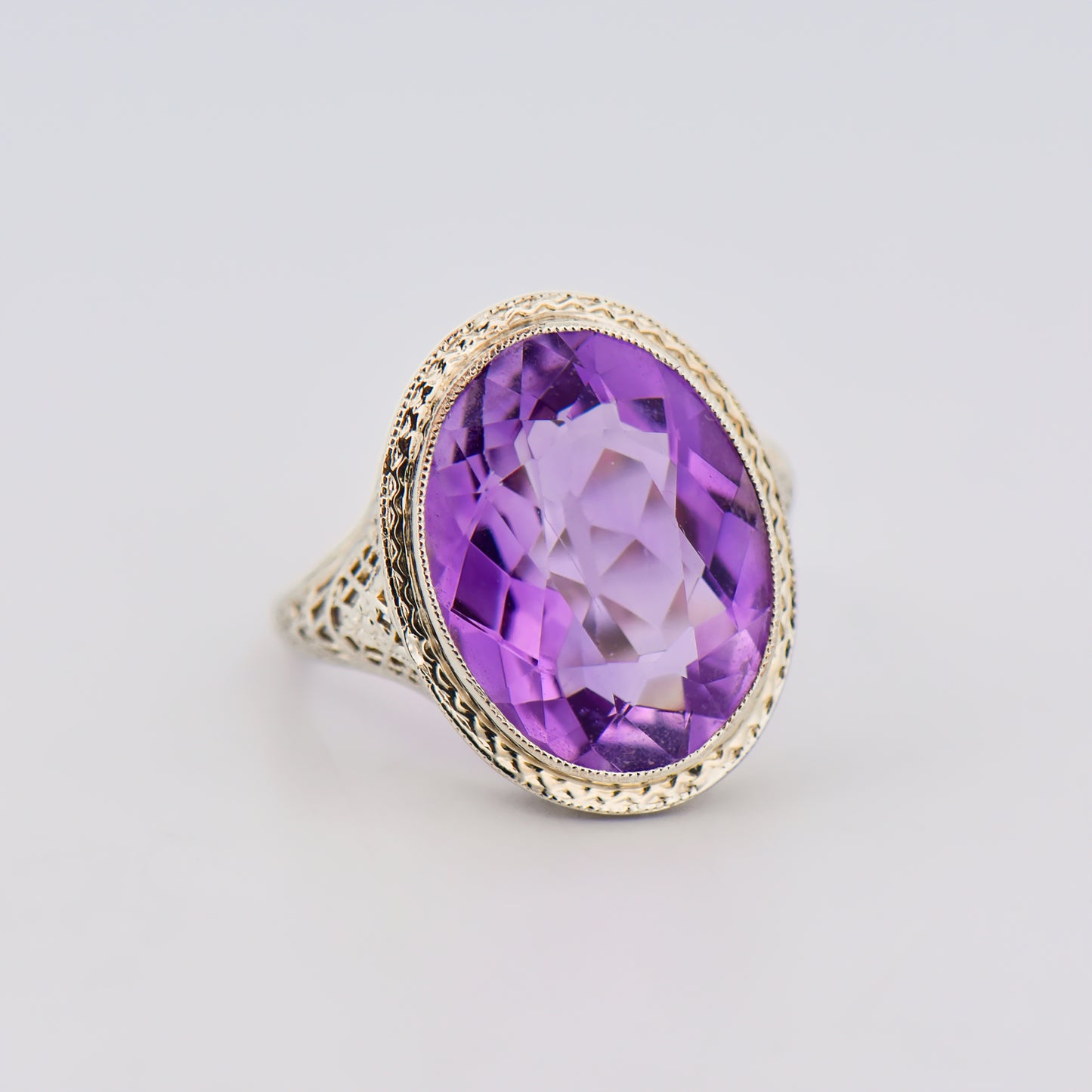 Art Deco Filigree Amethyst Ring in 18k White Gold