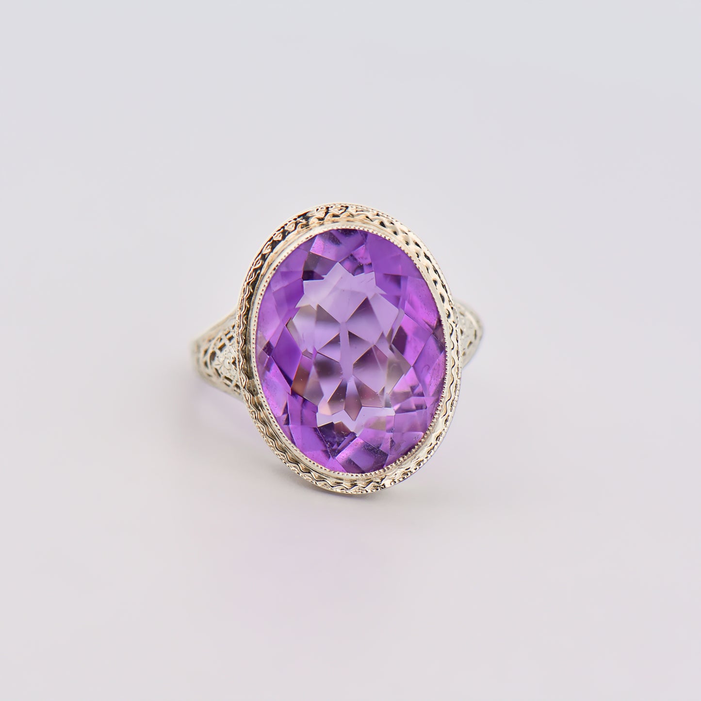 Art Deco Filigree Amethyst Ring in 18k White Gold