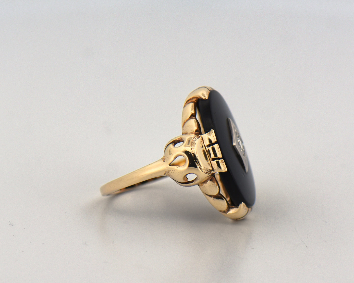 Deco Oval Tablet Onyx Ring with Diamond Center