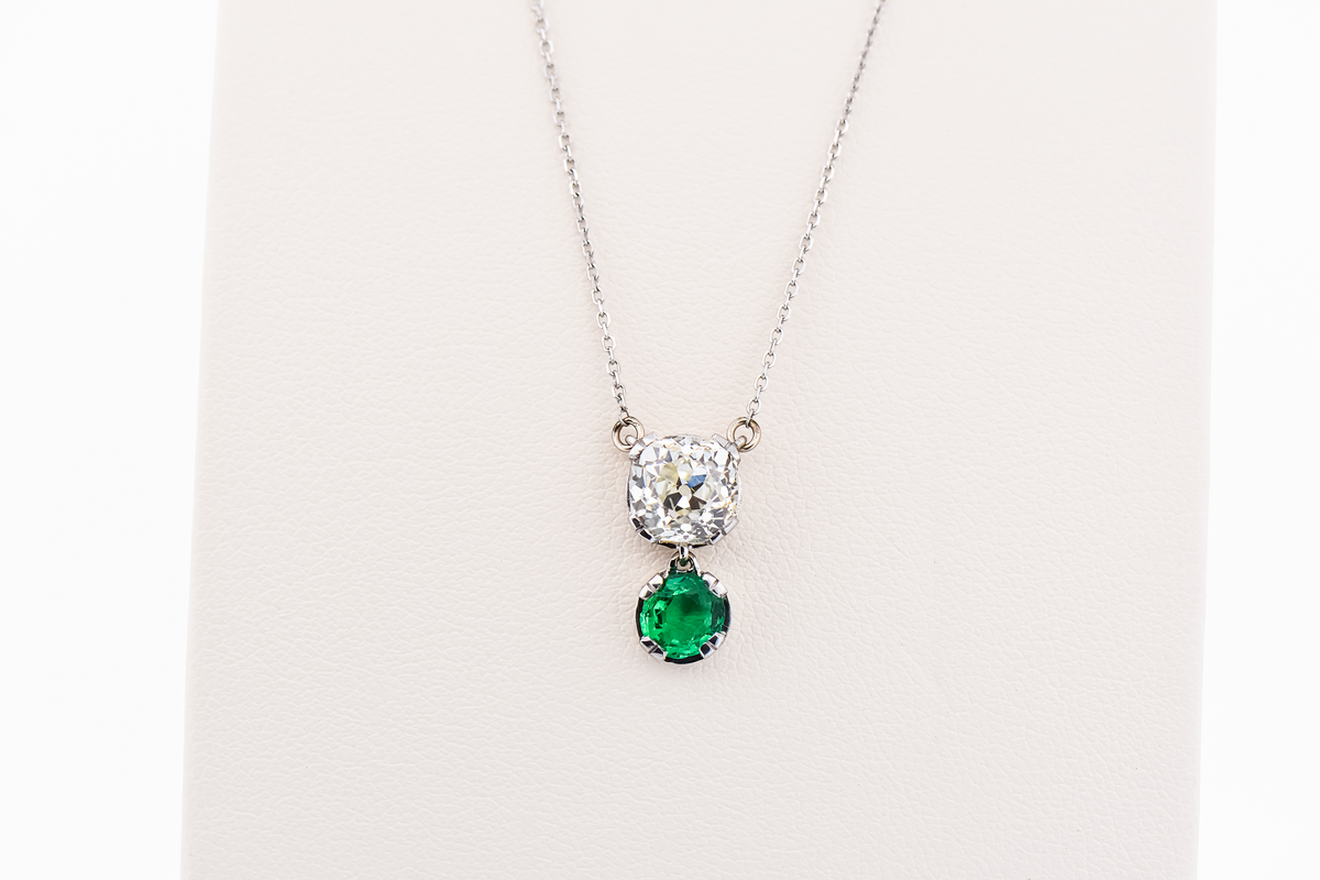 Elegant Art Deco Necklace with 1.5ct Mine-Cut Diamond & Emerald