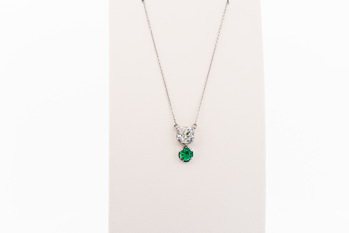 Elegant Art Deco Necklace with 1.5ct Mine-Cut Diamond & Emerald