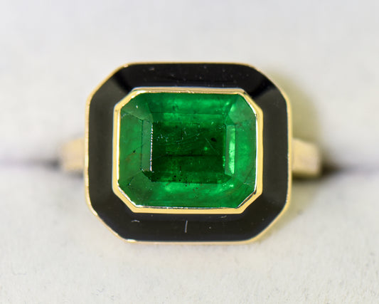 Bezel Set Gold Ring with Emerald & Black Enamel