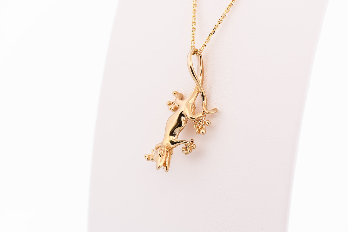 Estate 14k Yellow Gold Gecko Pendant