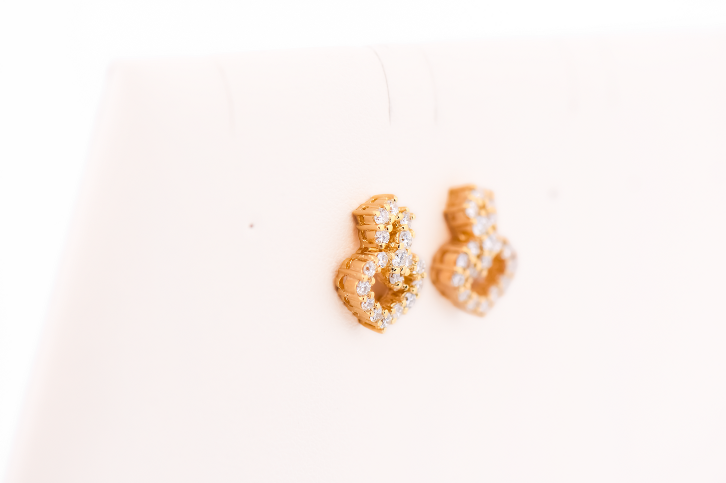 Estate 18k Yellow Gold & Diamond Cluster Stud Earrings