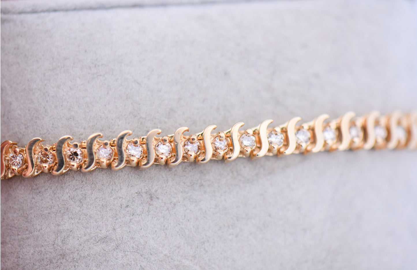 Estate S-Link Diamond Bracelet in Yellow Gold