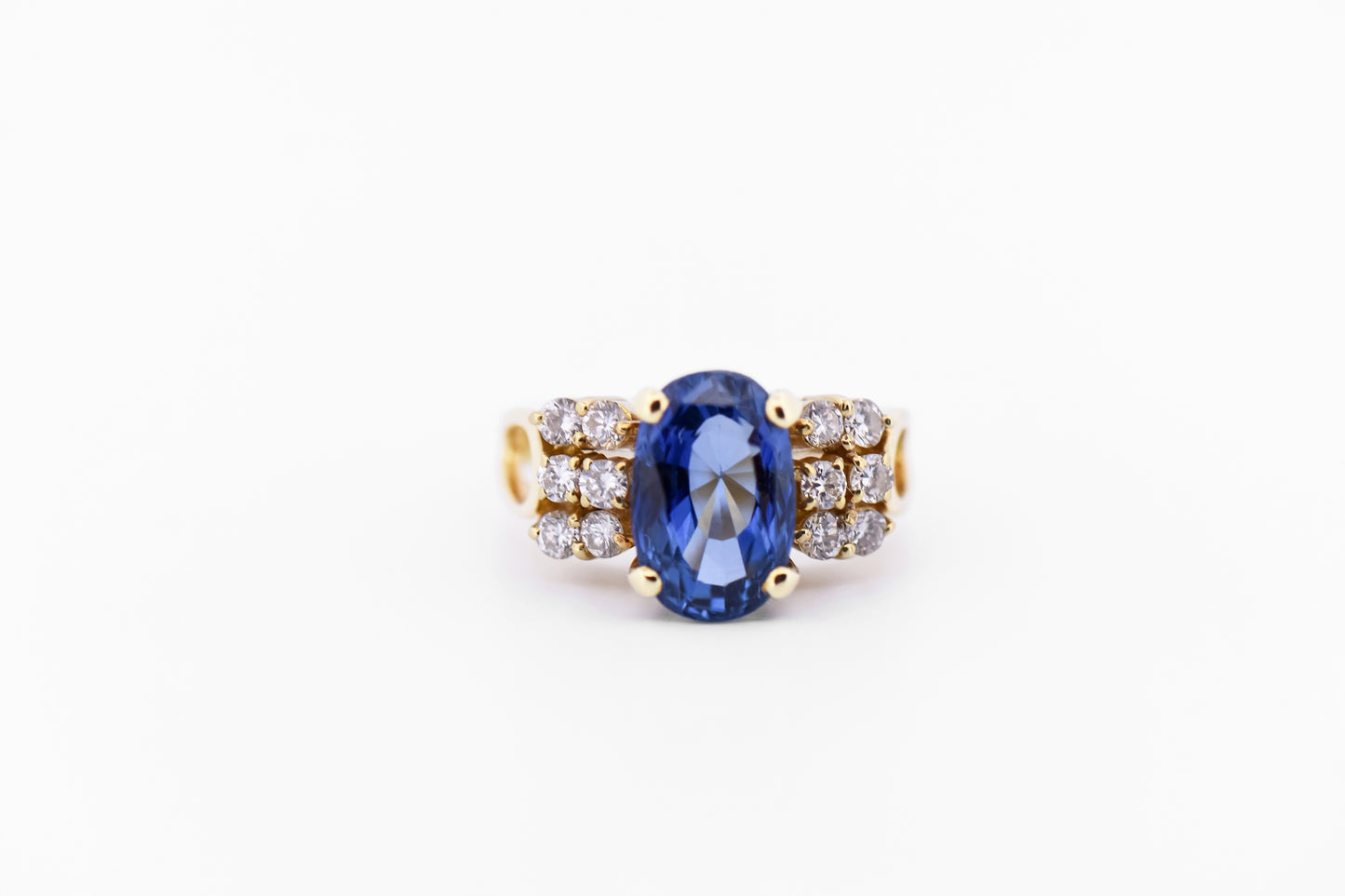 Estate 3.5ct Sapphire & Diamond Ring in 18k Yellow Gold