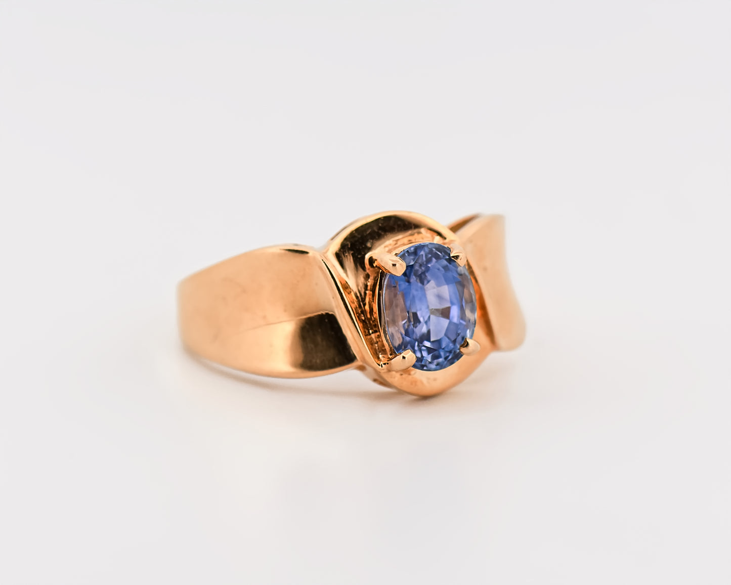 Estate Ceylon Sapphire Ring in Yellow Gold