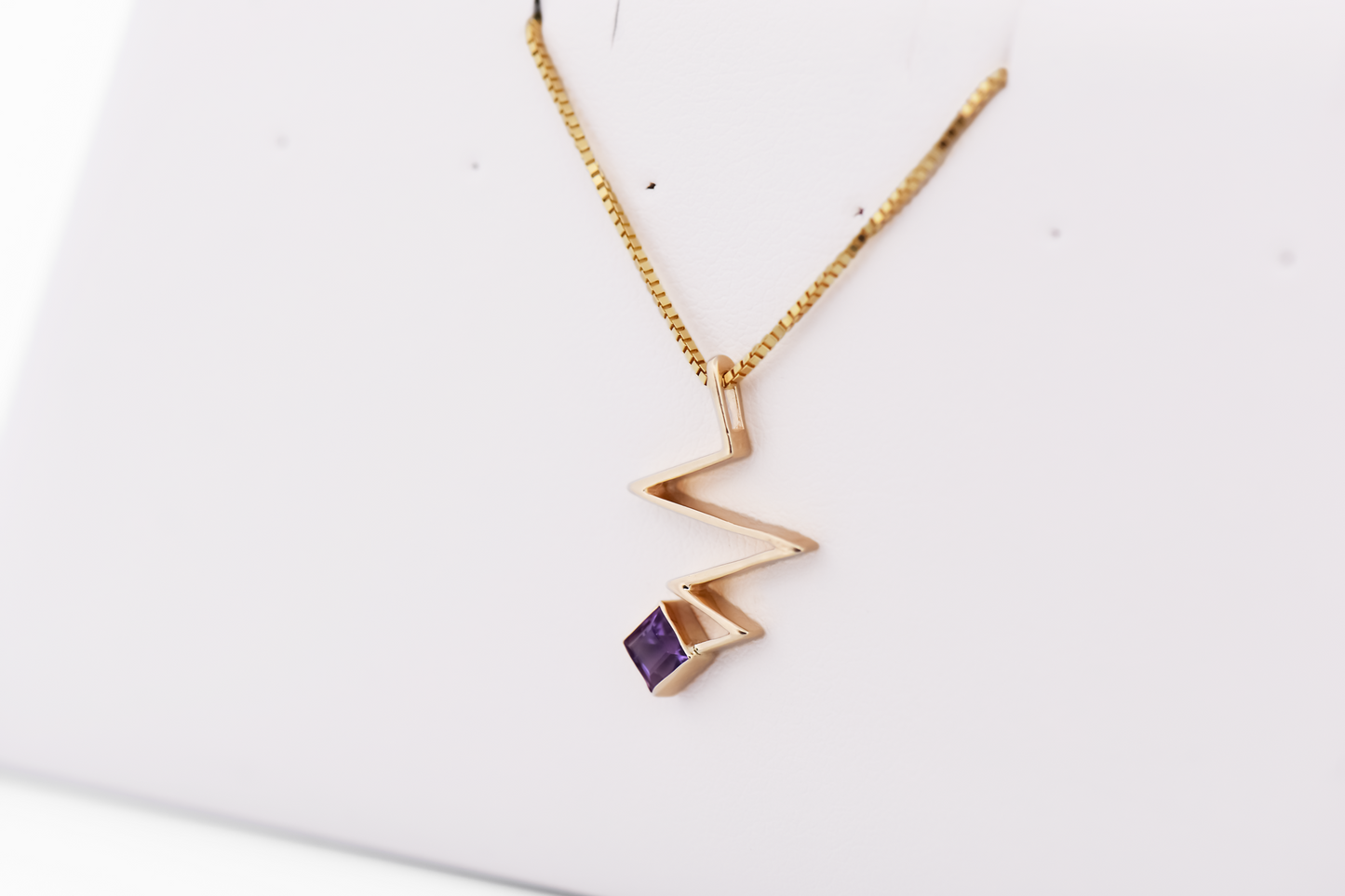 Estate Custom Yellow Gold Lightning Bolt Necklace with Amethyst