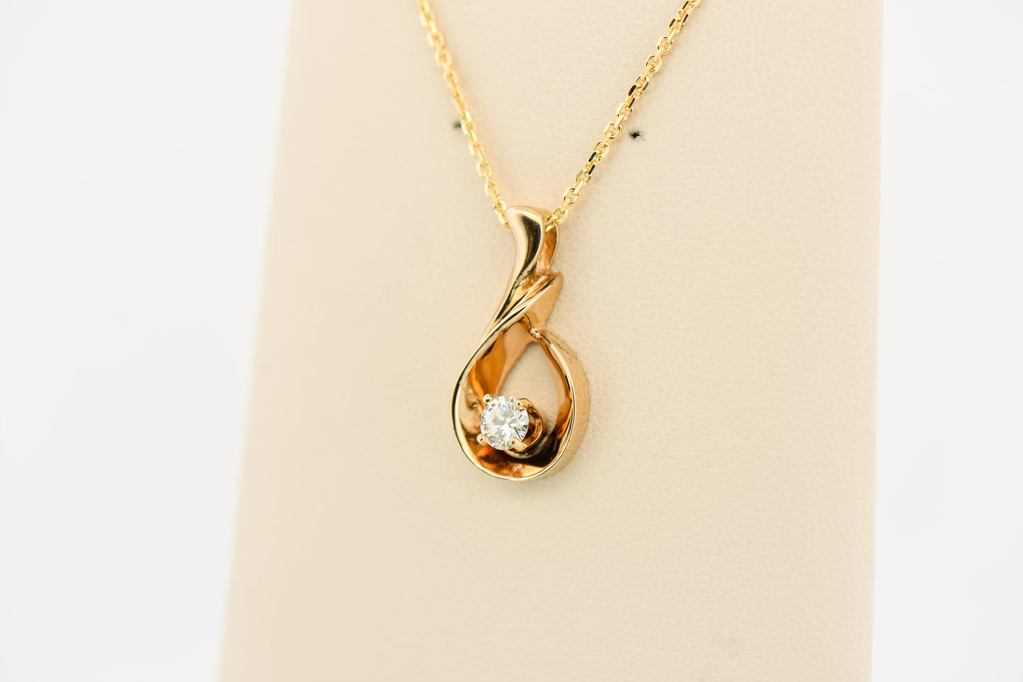 Estate Diamond Swirl Pendant in 14k Yellow Gold