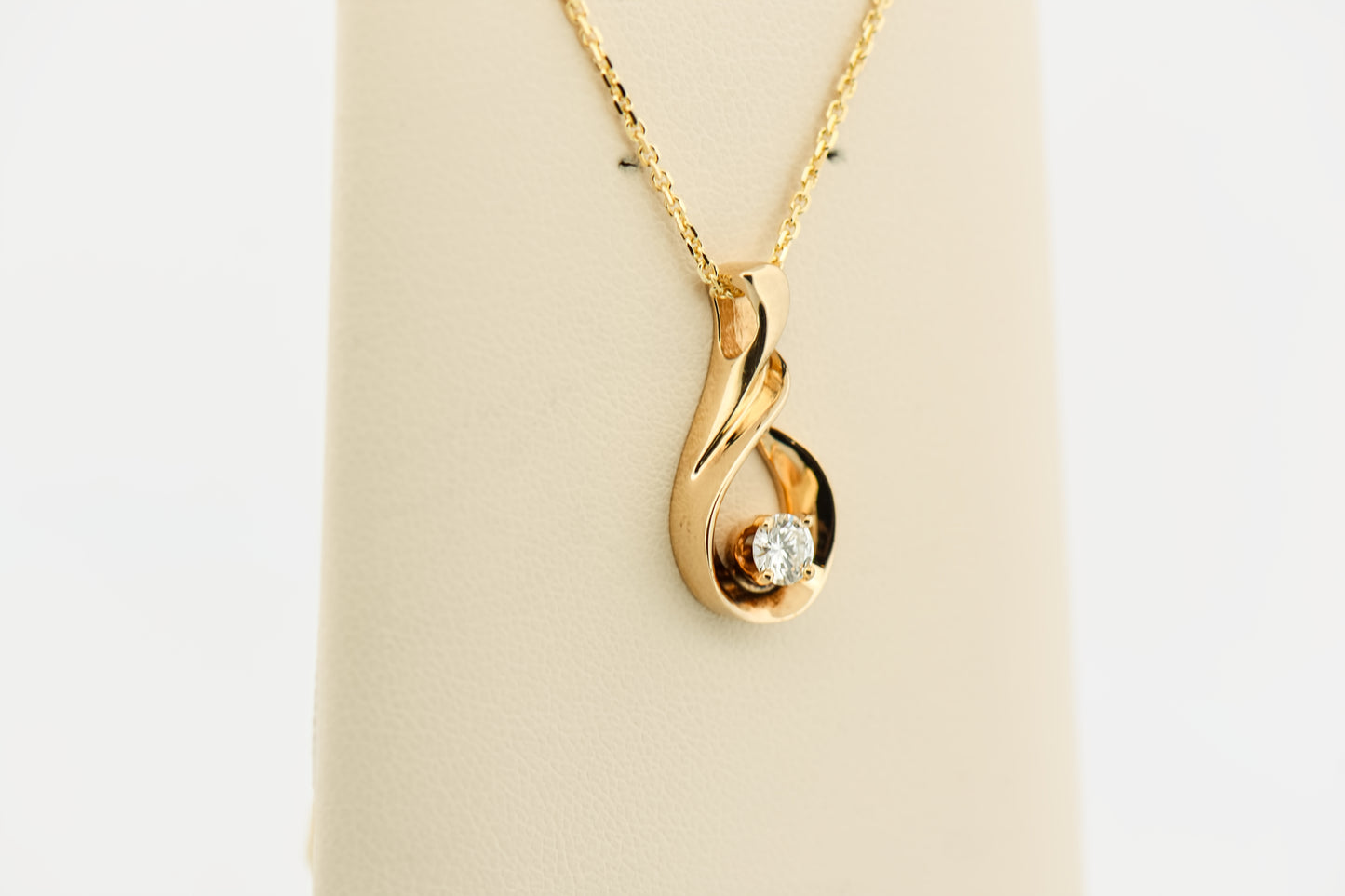 Estate Diamond Swirl Pendant in 14k Yellow Gold