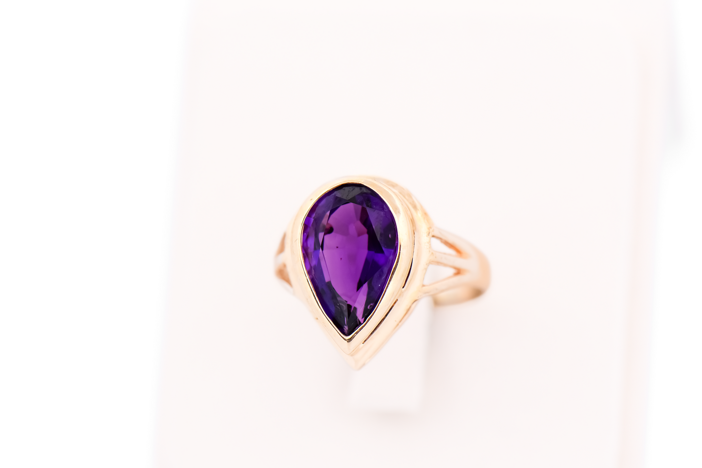 Estate Pear Shaped Amethyst Ring in 14k Yellow Gold Bezel