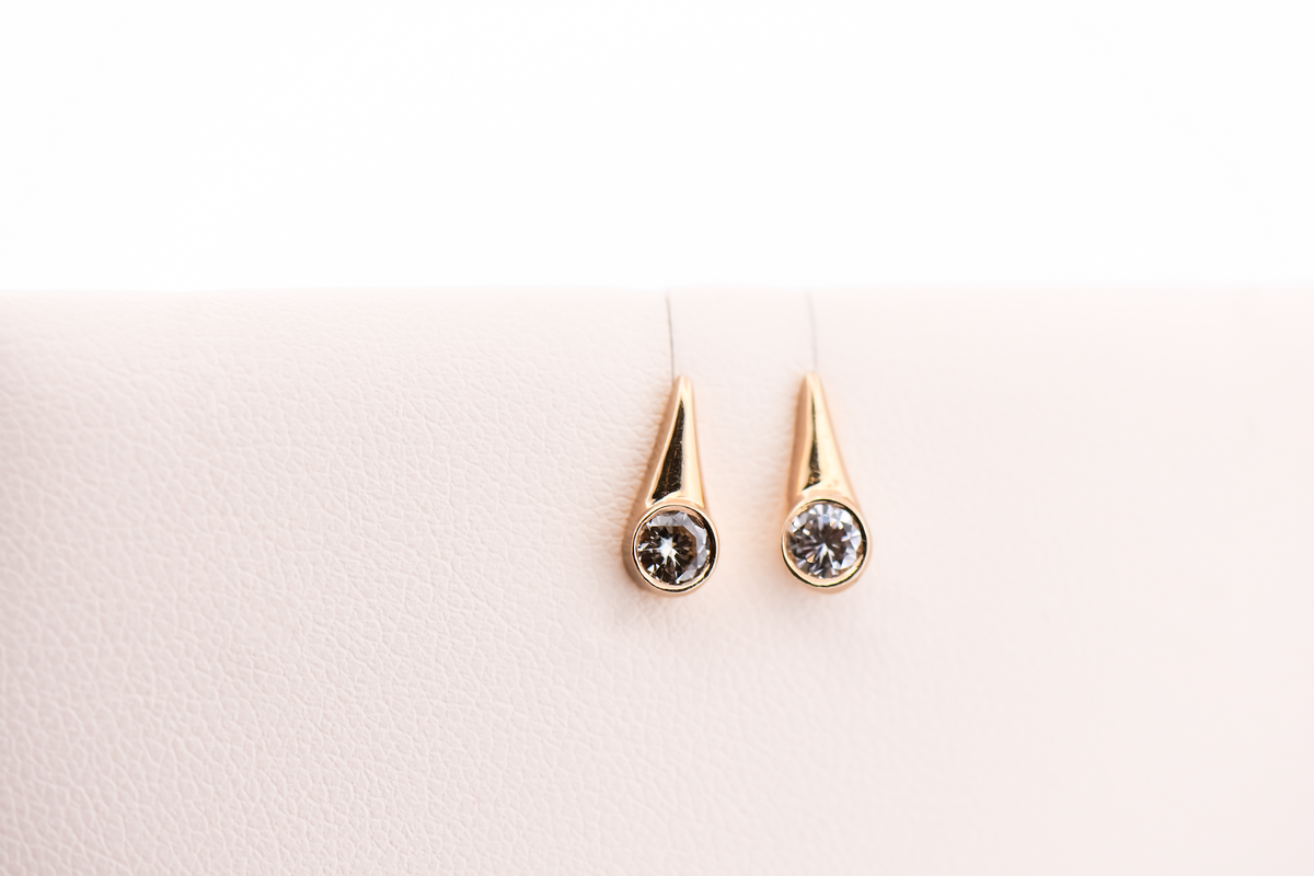 Estate Yellow Gold & Diamond "Drip Drop" Pendant and Earring Set