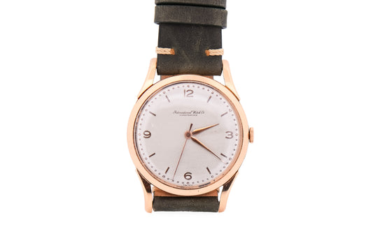 Exceptional Quality 36mm IWC Schaffhausen Mechanical Dress Wrist Watch in Solid 18k