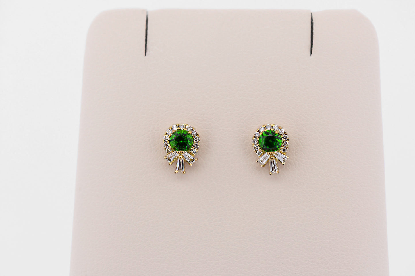 Exquisite Russian Demantoid Garnet Pendant and Earring Set with Horsetail Inclusions