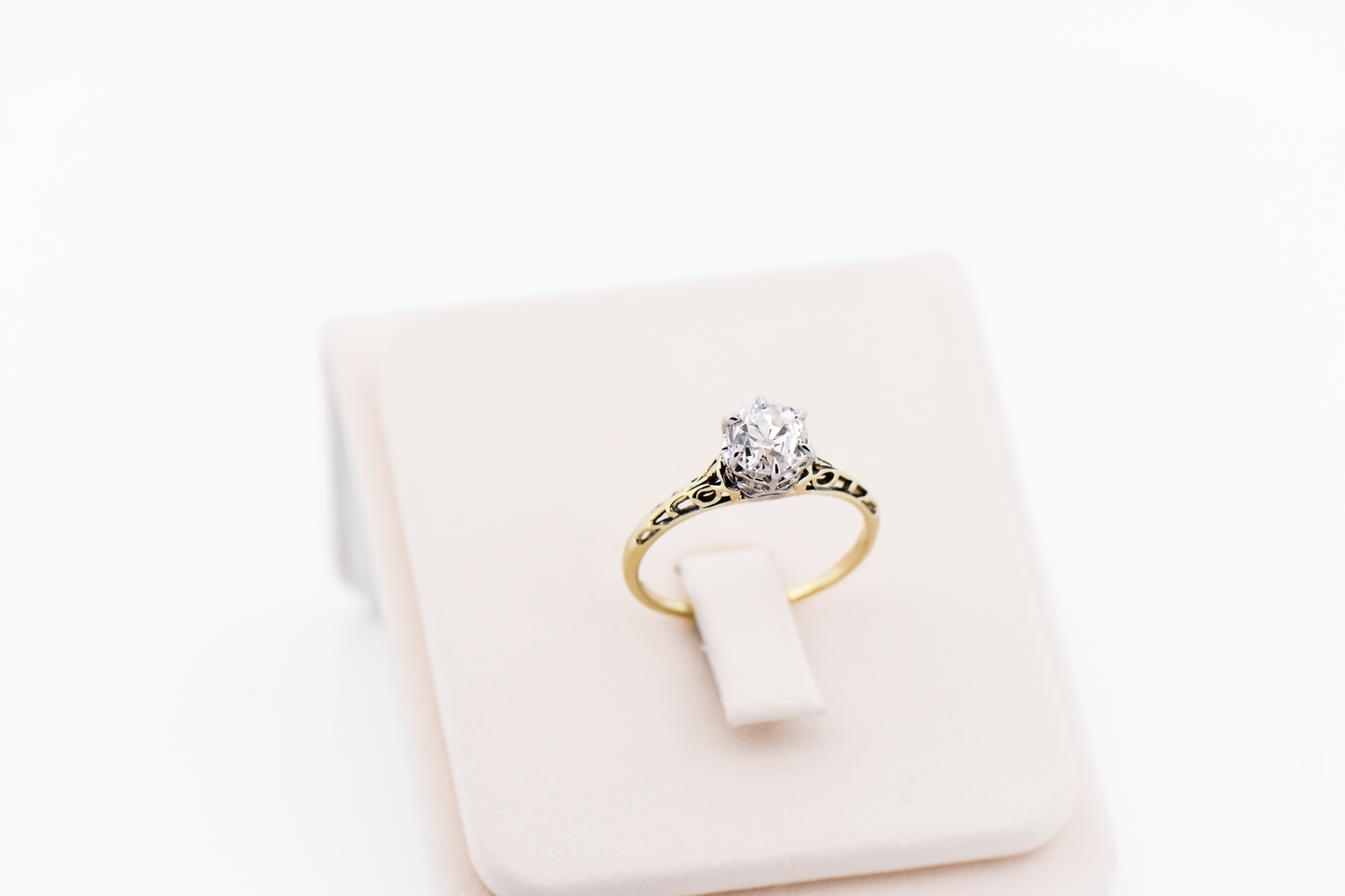 Fabulous 1ct Antique Old Mine Cut Diamond Engagement Ring in Yellow Gold Filigree