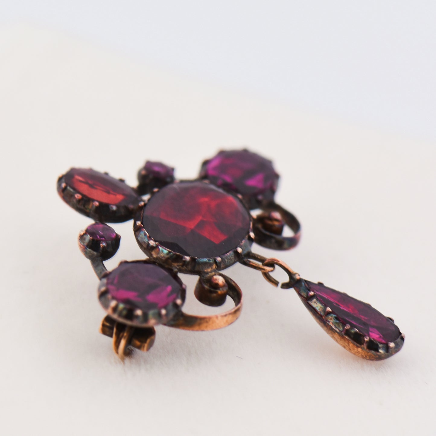 Art Nouveau Murrle Bennet Foil-Backed Garnet Brooch
