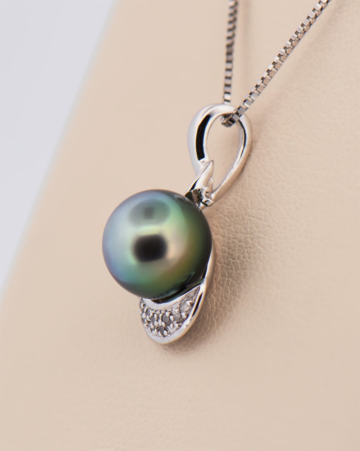 Grey Tahitian Pearl and Diamond Pendant in White Gold