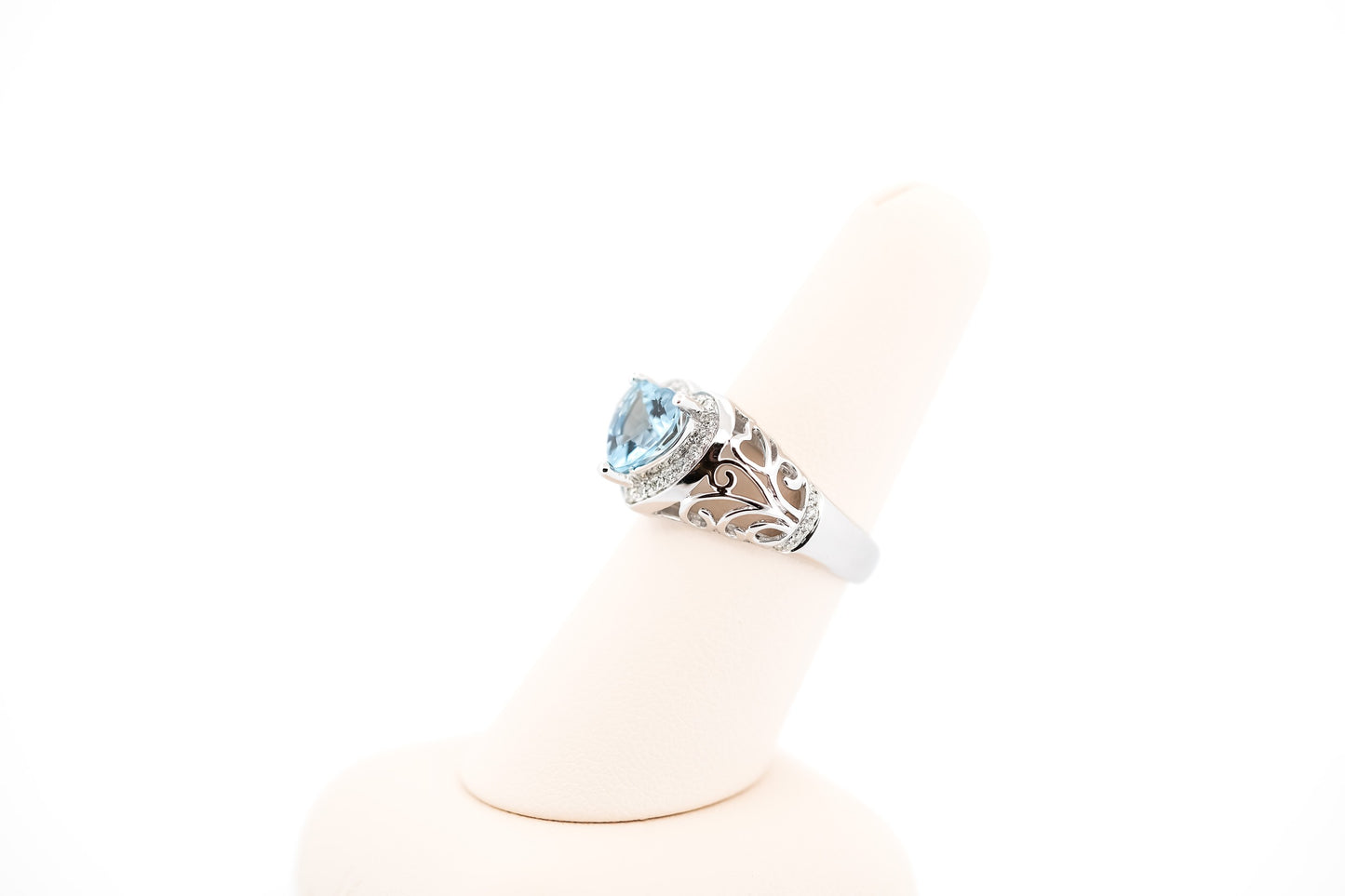 Heart Shape Aquamarine & Diamond Ring in White Gold Filigree