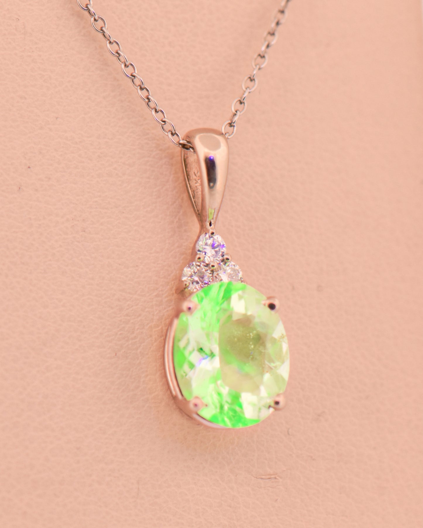 Rare Hyalite Opal Pendant "Daylight Fluorescent Opal"