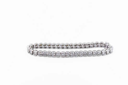 Luxurious Semi-Bezel Set Diamond Tennis Bracelet in 18k White Gold