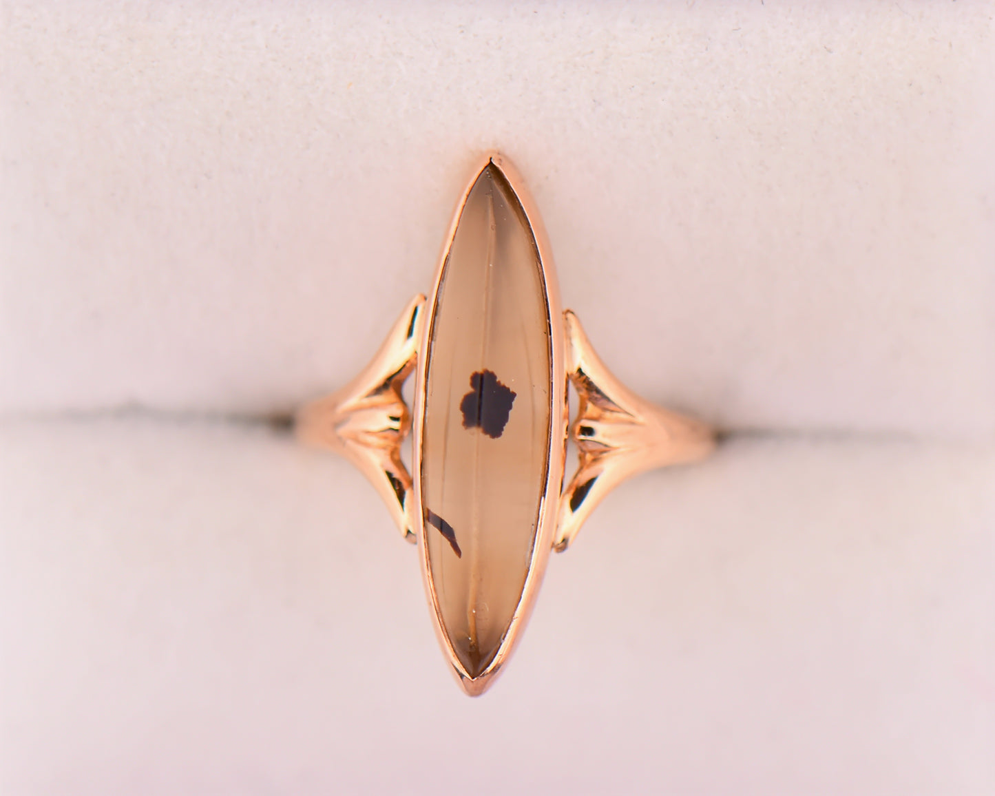Antique Rose Gold Ring with Marquise Agate
