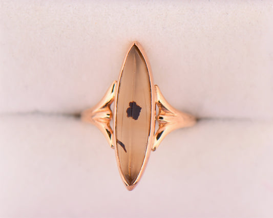 Antique Rose Gold Ring with Marquise Agate